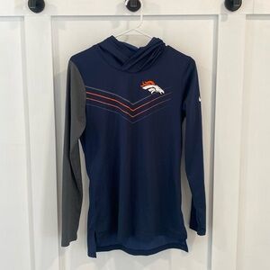 NIKE Broncos hooded dri-fit long sleeve pullover